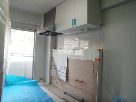 キッチン作業中 キッチン作業中
