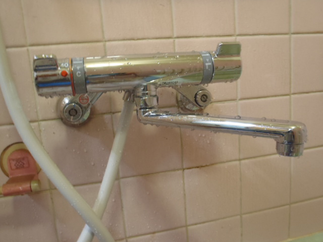 TOTO 浴室シャワー水栓メタルジョイシリーズに取替え « トラブラン